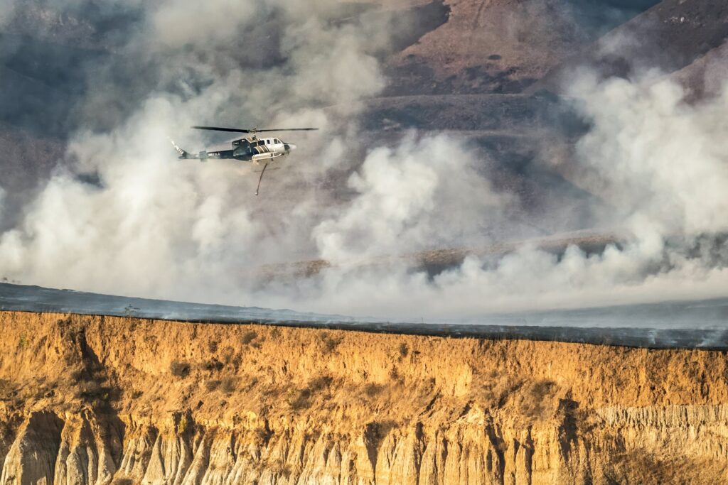 Some forest fire extinguishers contain heavy metals and can pollute the environment